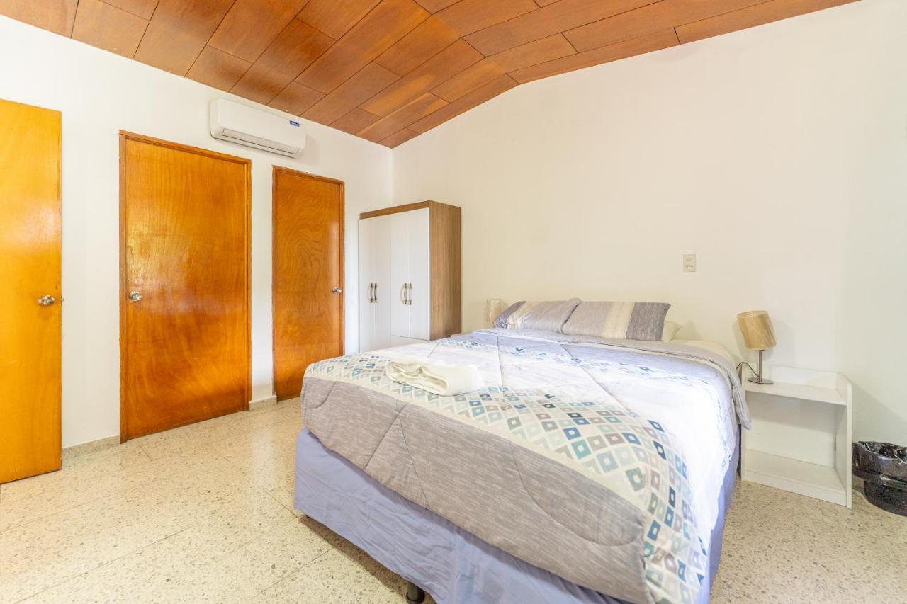 Volcano Hostal Y Restaurante سان سلفادور المظهر الخارجي الصورة