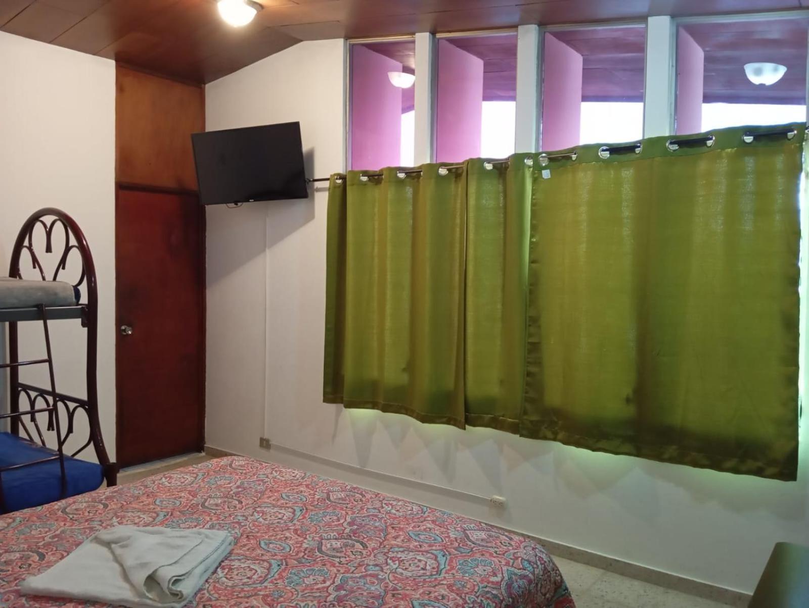 Volcano Hostal Y Restaurante سان سلفادور المظهر الخارجي الصورة